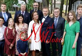 It was hosted by ovh sas. Pogrzeb W M Jak Milosc Widzowie Zobacza Pozegnanie Jednego Z Glownych Bohaterow