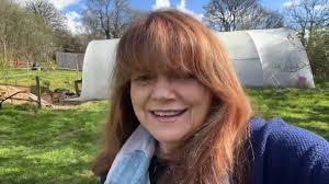 Massive Easter weekend, REELS! And seven days of sneaky peeks