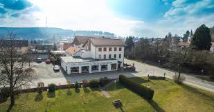 Haus morgenstern im ankerweg is a beachfront property located in neuharlingersiel, 1,000 feet from neuharlingersiel beach and 1,300 feet from ferry terminal neuharlingersiel. Gasthaus Morgenstern Das Hohenrestaurant Im Odenwald