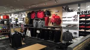 The outlet specializes in sports apparel, footwear, equipment, and accessories, which are all. Erie Hibbett Sports Peach Street