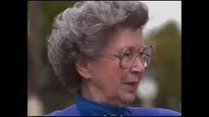 Beverly Bunn's Instagram, Twitter & Facebook