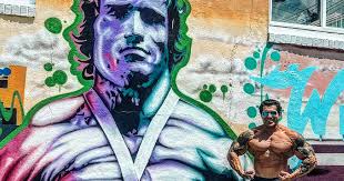 Impacto por la muerte de un campeón de culturismo a los 32 años que surgió  del cine para adultos