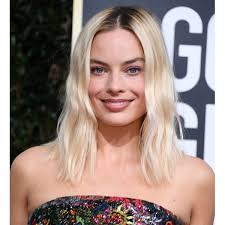 Her mother, sarie kessler, is a physiotherapist. Margot Robbie Short Hair 2020 Bpatello