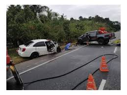 1.1 kemalangan jalan raya di malaysia dari tahun 2000 hingga tahun 2009. Empat Beranak Antara Lima Maut Kemalangan