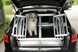 Fuse box on the right side of the dash panel audi a4 (b8). Sicherheit Im Strassenverkehr Mit Der Idealen Hundebox