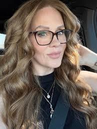 👉Ready for a new challenge? 💁‍♀️I'm looking for motivated individuals  interested in (NWM) who want to build a successful business and achieve  their goals. 🔗Let's connect and explore opportunities together! The Art