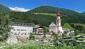 Wichtigster wirtschaftssektor ist der tourismus. St Johann Im Ahrntal Sudtirol