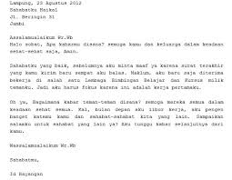 Surat pribadi memiliki beberapa bagian, yaitu tanggal surat, salam pembuka, isi, penutup, dan nama pengirim surat beserta tanda tangan. Contoh Surat Dinas Dan Surat Pribadi Ruang Sipil