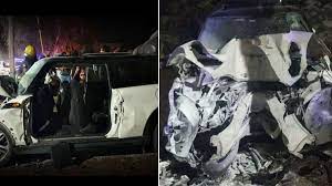 El siniestro ocurrió entre un auto modelo gol trend manejado por un hombre de 40 años y una motocicleta marca zanella conducida por una mujer de 38. 037y127tvxobpm