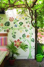 105 diy projects that will make you proud: Mosaic Projects That Can Turn Your Garden Into A Work Of Ar Mosaic Garden Mosaic Decor Mosaic Murals