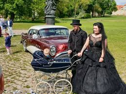 Oldtimer für ihre hochzeit mieten. Oldtimer Mieten Hochzeit Sauto Oldtimer Vermietung Brautauto In Berlin Friedrichshain Auto Reparaturen Und Dienstleistungen Ebay Kleinanzeigen