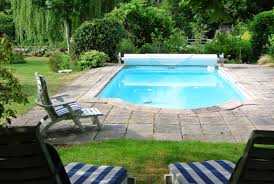Gite 8 10 Personnes Dans Grand Jardin Avec Piscine Villa Elancourt