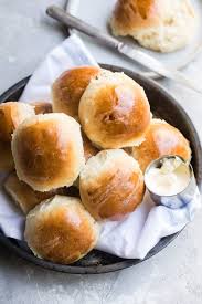 Soft Yeast Dinner Rolls Culinary Hill Recipe Dinner Rolls No Yeast Dinner Rolls Dinner Rolls Recipe