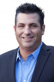 Kevin Mead's Instagram, Twitter & Facebook