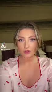 Amber Concannon (@amberconcannon)