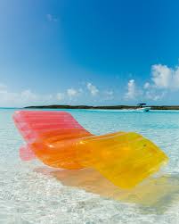 Funboy Clear Rainbow Chaise Lounger Pool Float Neiman Marcus 2020 Havuz Dekorasyon Kizlar
