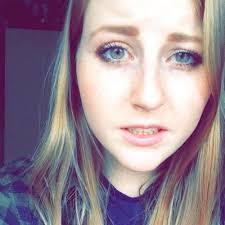 Mandie Morris's Instagram, Twitter & Facebook