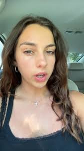 Grace Osborn's Instagram, Twitter & Facebook