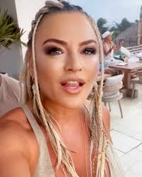 Sunset over the jungle! Which one is your favorite? Couldn’t decide. ,  #sunset #mayanjunglesunset #tulum #feelinggrateful #inspired #atpeace  #withmylove #travel , @nancymarcusdesigns , @noyamagic , ...