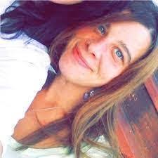 Donna Agar's Instagram, Twitter & Facebook