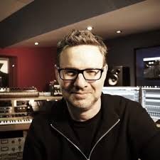 Mace Griffin: Bounty Hunter para Playstation 2 (2003)