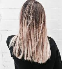 Les coupes courtes, alliant féminité et modernité, nous donnent l'occasion d'adopter différents styles. 1001 Facons D Adopter La Coloration Des Cheveux Tie And Dye