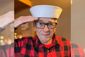 Navy Reserve veteran 'Patriotic Kenny' finds TikTok stardom