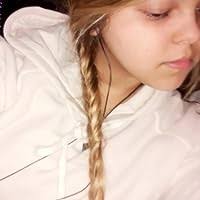 No sonrías, que me enamoro by Blue Jeans