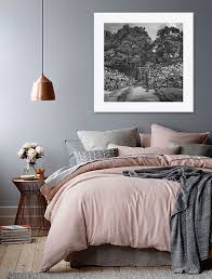 Dream Bedroom Love The Pink Grey And Bronze Theme And The Bedside Roses Too Gray Bedroom Walls Home Decor Bedroom Bedroom Wall