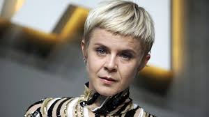 Håkan hellström årets kvinnliga artist: Robyn Och Seinabo Sey Har Chans Pa Storslam Pa Grammis 2019 Dn Se