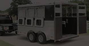 You can see it clearly from the rear. Horse Trailer Safety Tips Cm Trailers