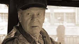 Sem pokhishchennykh zhenikhov (1976)