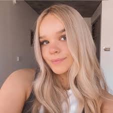 Estella Prince (@estellaprince) • Instagram photos and videos