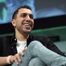 The ceo of tinder is jim lanzone who joined the company after working as ceo of cbs interactive. Tinder Co Founder Sean Rad Claims He Was Forced To Sell His Match And Iac Stock Over Threat Of Being Fired The Verge