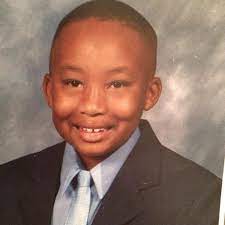 As eventually that receding hairline of his will gradually leave him. Good Retweets Only On Twitter Nekkohbk Who Gon Start This Roast Session Off On This Nigga Http T Co Nl4r1lg3xs Aww Bruh His Hairline Got The Lebron Treatment