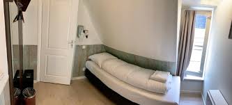Bathrooms include showers and complimentary toiletries. Hotel Damrak Inn Amsterdam Updated 2021 Prices