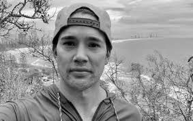 Actor francis mossman has been found dead in sydney with friends saying he was struggling with his mental health during lockdown. 5st3qrsfe 5fgm
