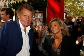 Claire chazal réagit pour la première fois aux accusations visant ppda. Claire Chazal Qui Sont Les Hommes De Sa Vie Photos Tele Star