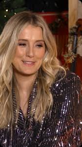 Gareth ac Elin Fflur = y cyfuniad doeddech chi ddim yn gwybod oeddech chi  angen 😍