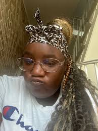 Can someone put these two pictures together?