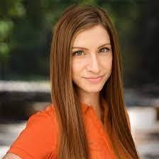 Hillary Ryder's Instagram, Twitter & Facebook