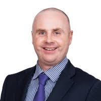 100+ perfiles de «Plummer»