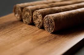 Should Cigars In A Humidor Be Stored In The Cellophane Wrapper (If There Is  One), Or Removed From It? - Quora
