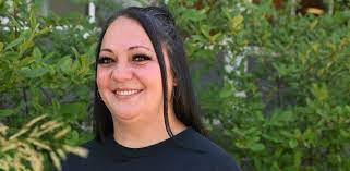 Gina Ledbetter's Instagram, Twitter & Facebook