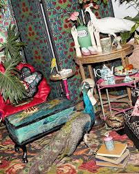 We Re Drooling Over Gucci S Latest Decor Collection Adds To Wishlist Decor Collection Unique Wall Decor Decor