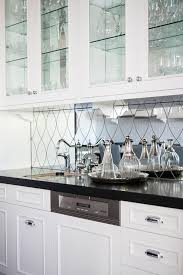 These tiles are made with mirror inner bevel and silver glass which polished to be a jewelry masterpiece in your room. Etched Mirrored Kitchen Backsplash Design Ideas