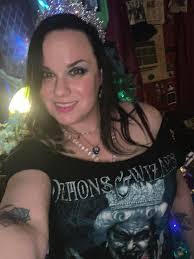 Misty Clements's Instagram, Twitter & Facebook