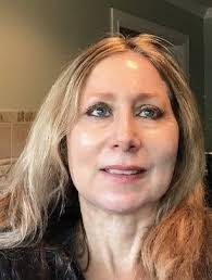 Elaine Decarlo's Instagram, Twitter & Facebook