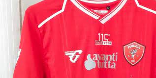 Lo stesso argomento in dettaglio: Ultimi Giorni Per L Asta Delle Maglie Del Perugia Per Avanti Tutta Tifogrifo Com Web Radio Tv Perugia Calcio Sport Sito Giornale News