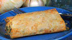Spanakopita So Machst Du Die Griechische Spezialitat Selbst Utopia De In 2020 Rezepte Spinatstrudel Filoteig